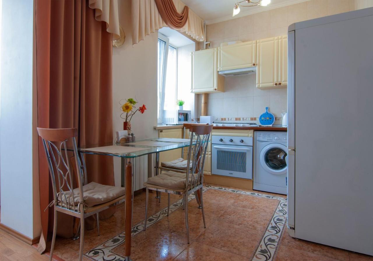 Home Hotel Apartments On Khreshchatyk Area Kiev Ngoại thất bức ảnh