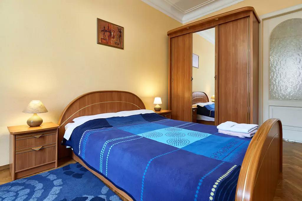 Home Hotel Apartments On Khreshchatyk Area Kiev Ngoại thất bức ảnh