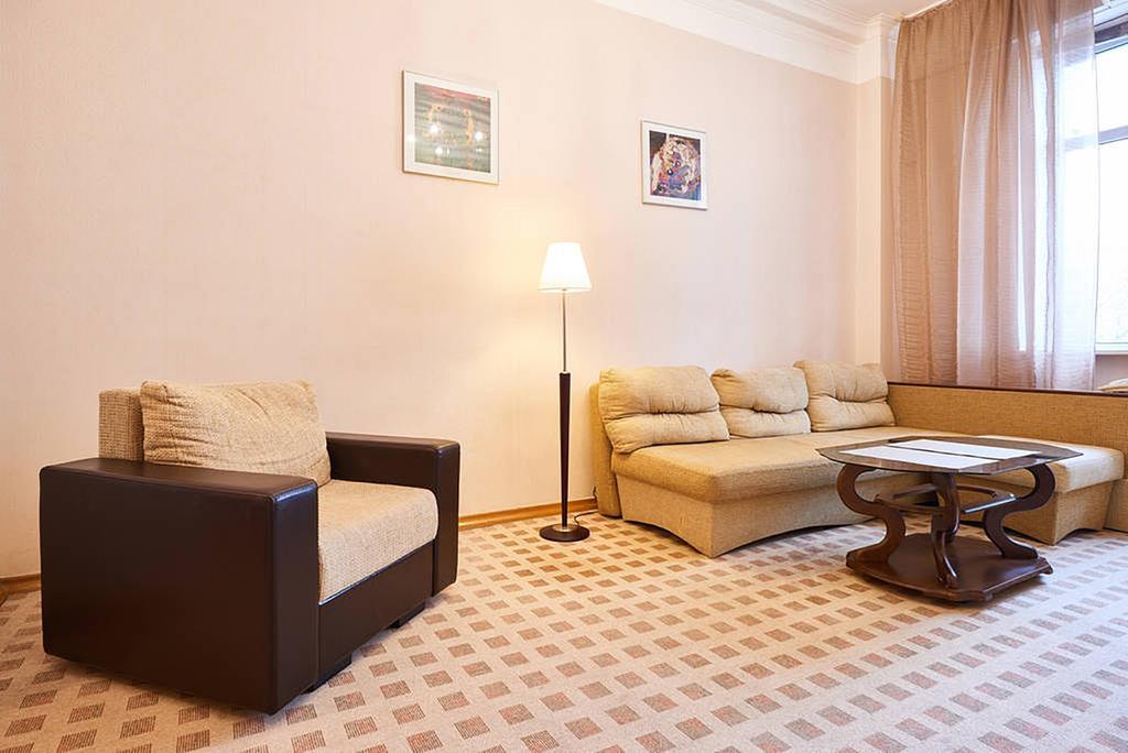 Home Hotel Apartments On Khreshchatyk Area Kiev Ngoại thất bức ảnh