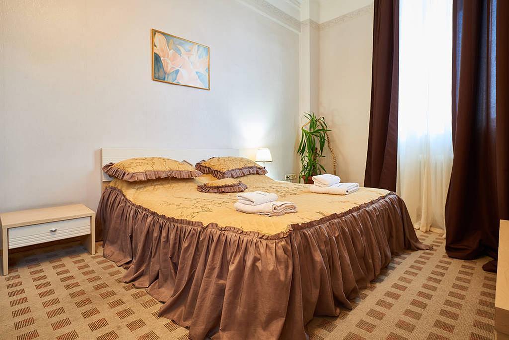 Home Hotel Apartments On Khreshchatyk Area Kiev Ngoại thất bức ảnh